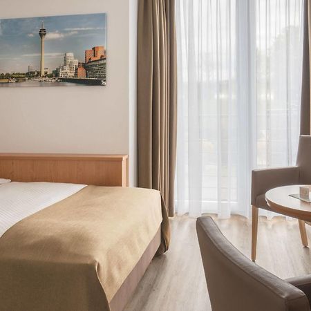 Hotel Chrisma Düsseldorf Exteriör bild